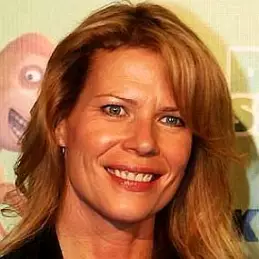 Mary Elizabeth McGlynn net worth