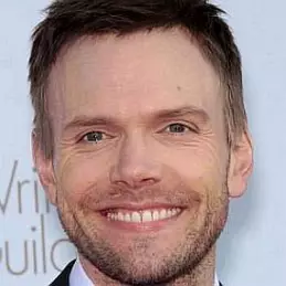 Joel McHale net worth