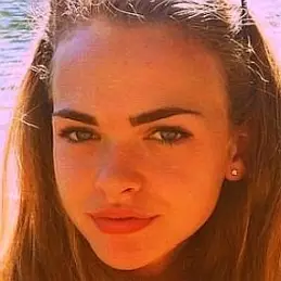 Summer McKeen net worth