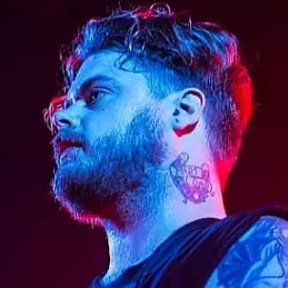 Aaran McKenzie net worth