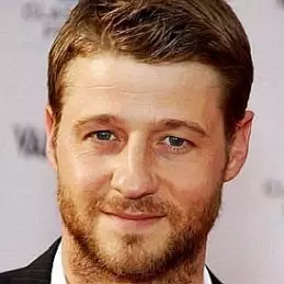 Benjamin McKenzie net worth