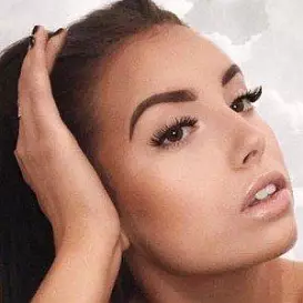 Kenzie Meads net worth