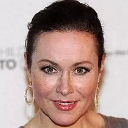 Amanda Mealing net worth