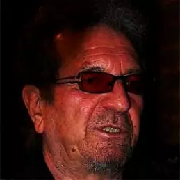 Dariush Mehrjui net worth