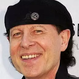 Klaus Meine net worth