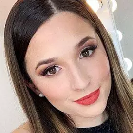 Laura Mejía net worth