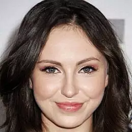 Temara Melek net worth