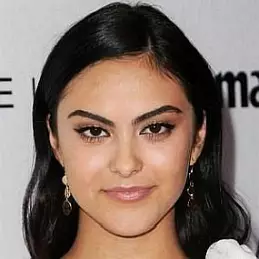 Camila Mendes net worth