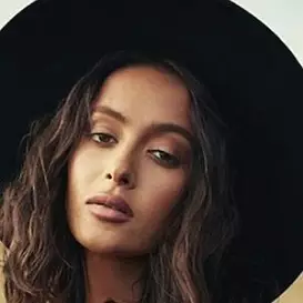 Karolina Meschino net worth