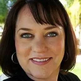 Shelly Wallace net worth