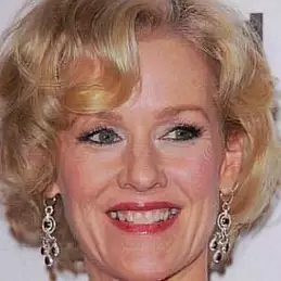 Penelope Ann Miller net worth