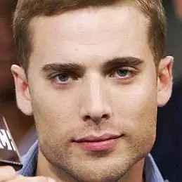 Dustin Milligan net worth