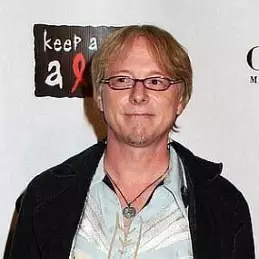 Mike Mills net worth