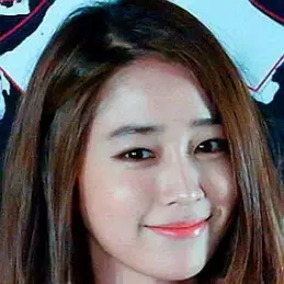 Lee Min-jung net worth