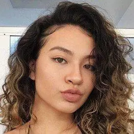 Esther Minc net worth