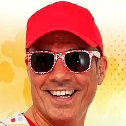 Mister Max net worth