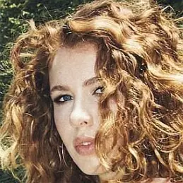 Grace Mitchell net worth