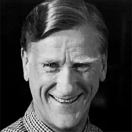 Donald Moffat net worth