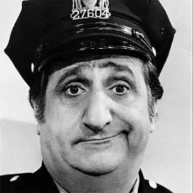 Al Molinaro net worth