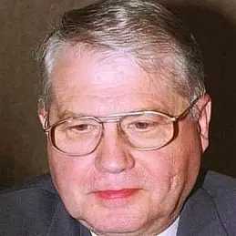 Luc Montagnier net worth