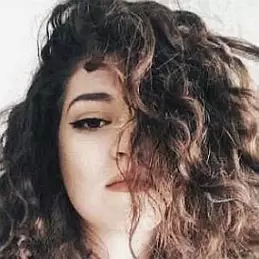 Chloe Moore net worth