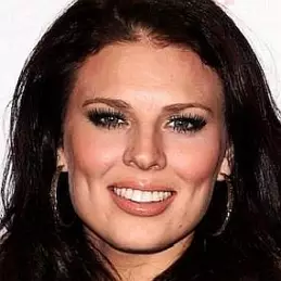 Twinnie-Lee Moore net worth