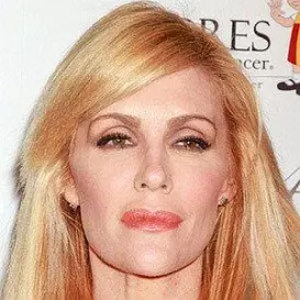 Estela Mora net worth