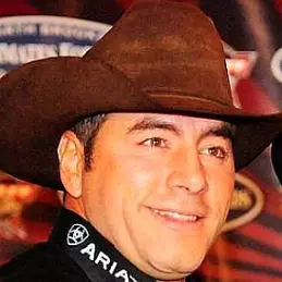 Adriano Moraes net worth