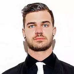 Adam Morris net worth