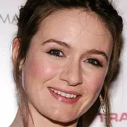 Emily Mortimer net worth