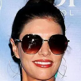 Adriana De Moura net worth