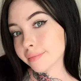 Marina Mui net worth