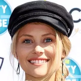 Hannah Mulholland net worth