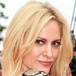 Aimee Mullins net worth