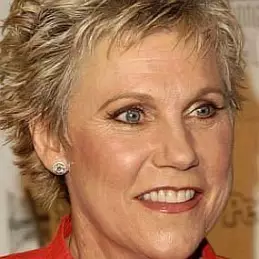 Anne Murray net worth