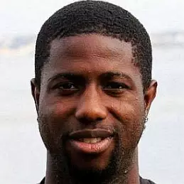 Arnold Mvuemba net worth