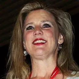 Stephanie Nadolny net worth