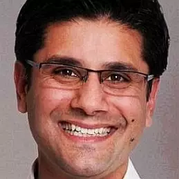 Yasir Naqvi net worth