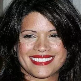 Andrea Navedo net worth