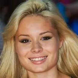 Nina Nesbitt net worth