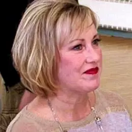 Cathy Nesbitt-Stein net worth