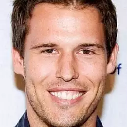 Alex Nesic net worth