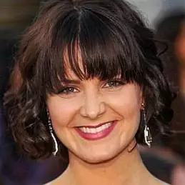 Amy Newbold net worth