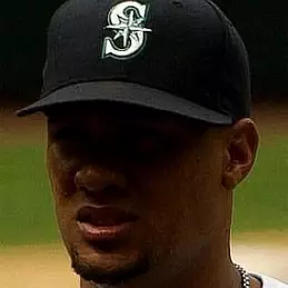 Hector Noesi net worth