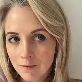 Isabel Oakeshott net worth