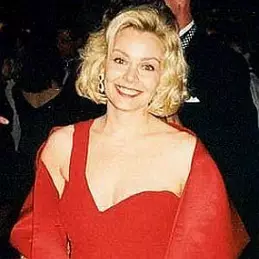 Gail O'Grady net worth