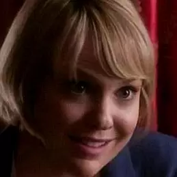 Larisa Oleynik net worth