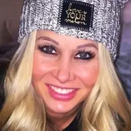 Sarah Oliver net worth