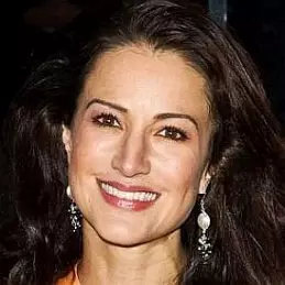 America Olivo net worth