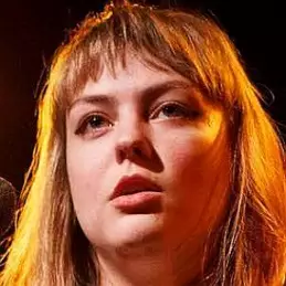 Angel Olsen net worth